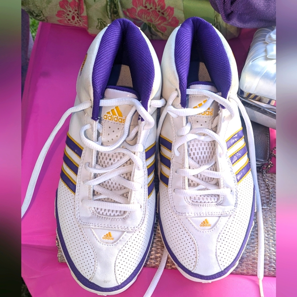 Lakers tennis shoes